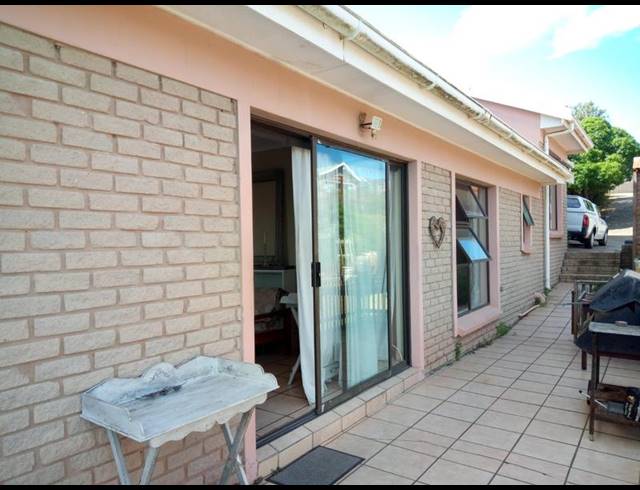 3 BEDROOM HOUSE FOR SALE IN DANA BAY